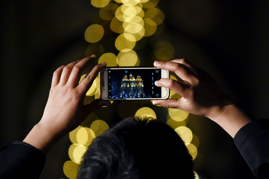 中國旅遊可以用WhatsApp嗎？